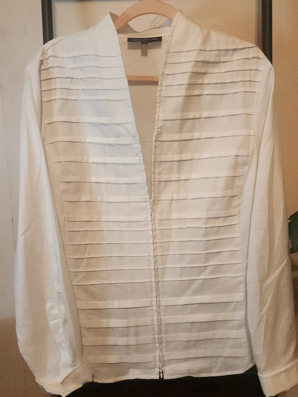 Jones New York Signature women’s white blouse, size XL